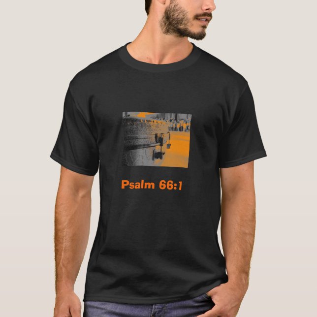 Trumma dyrkanPsalm66:1 T-shirt (Framsida)
