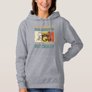 Trummisande farfar som en vanlig farfar men coolar t shirt