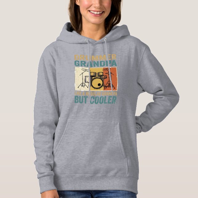 Trummisande farfar som en vanlig farfar men coolar t shirt (Framsida)
