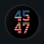 Trump 2024 45 47 Vintage American Flagga Retro 454 Knapp<br><div class="desc">Trump 2024 45 47 Vintage American Flagga Retro 4547 Trump 2024</div>