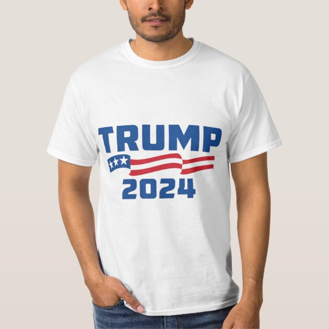 Trump 2024 American Flagga Kort Sle T Shirt (Framsida)