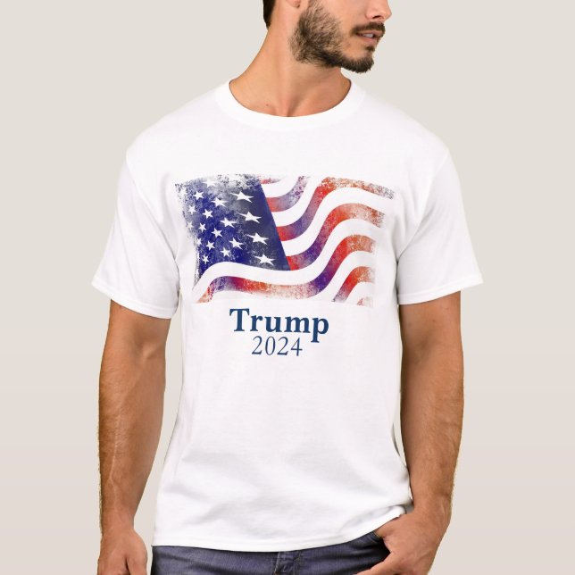 Trump 2024 Faded American Flagga Kampanj T Shirt (Framsida)