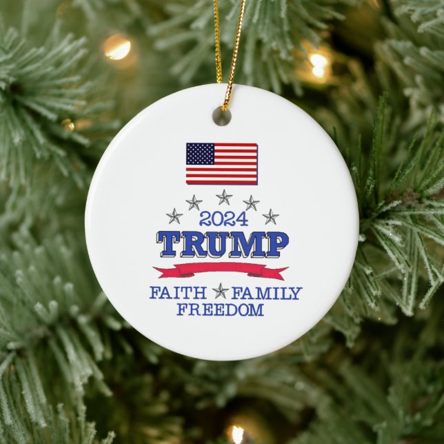 Trump 2024 Faith Family Freedom Julgransprydnad Keramik (Träd)