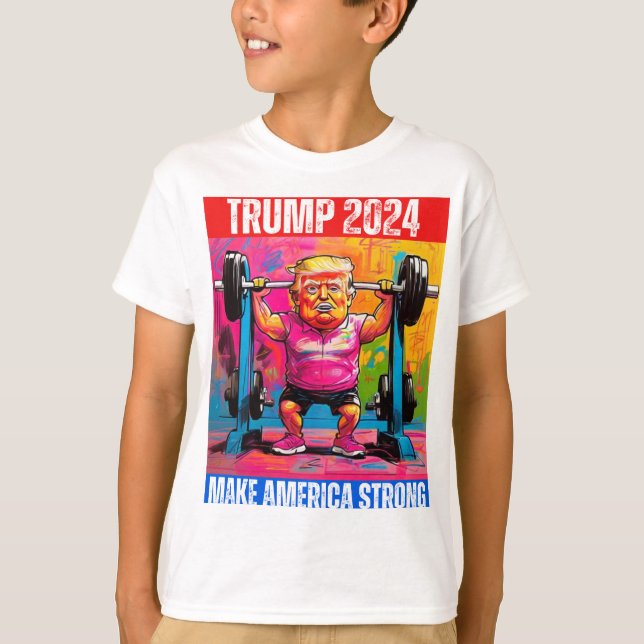 TRUMP 2024 GÖR AMERICA STRONG T SHIRT (Framsida)