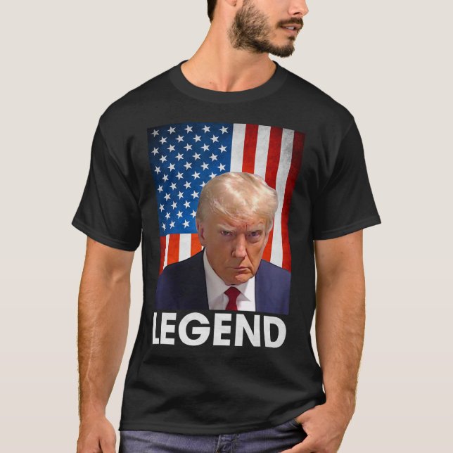 Trump 2024 President Legend American Flagga T Shirt (Framsida)