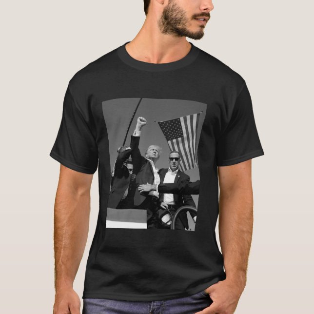 Trump 2024 Shirt Donald Trump Fist Pump T Shirt (Framsida)