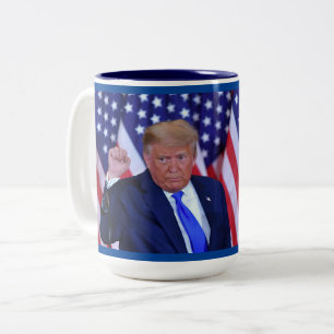 Trump 2024 Ta Amerika tillbaka Två-Tonad Mugg