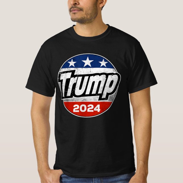 Trump 2024 Till president American Flagga Button T Shirt (Framsida)