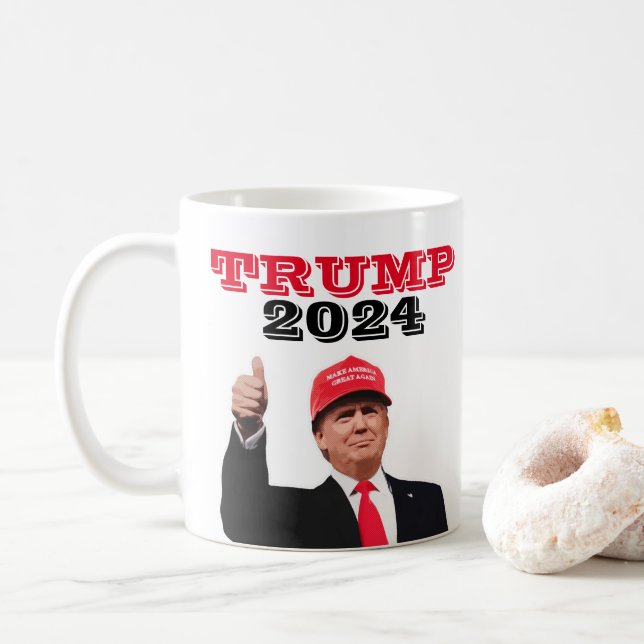 Trump 2024 Tummer uppåt Kaffemugg (Med munk)