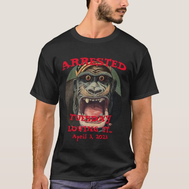 Trump arresterad tisdag 2023 t shirt (Framsida)