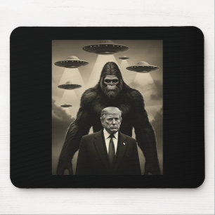 Trump Bigfoot Ufo Alienmöte Invasion Uap Kul Musmatta