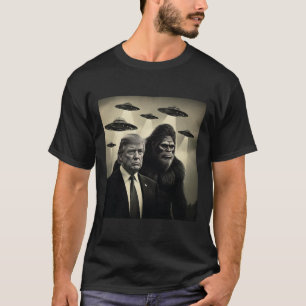 Trump Bigfoot Ufo Alienmöte Konspiration Roligt T Shirt