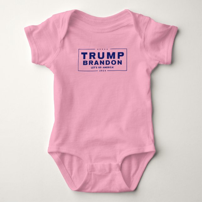 Trump Brandon 2024™ Val Rosa Baby Bodykostym T Shirt (Framsida)