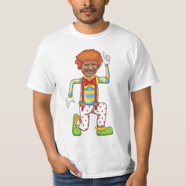 Trump Cloged Funny Orange Hair Value Budget Fab T Shirt (Framsida)