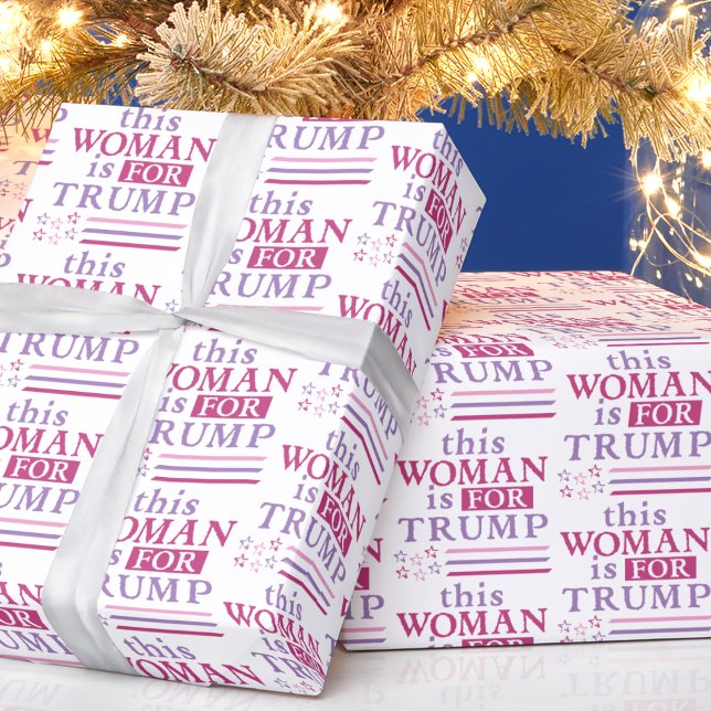 Trump - den här kvinnan är för TRUMP-figurering Pa Presentpapper (in-situ depiction of wrapping paper)
