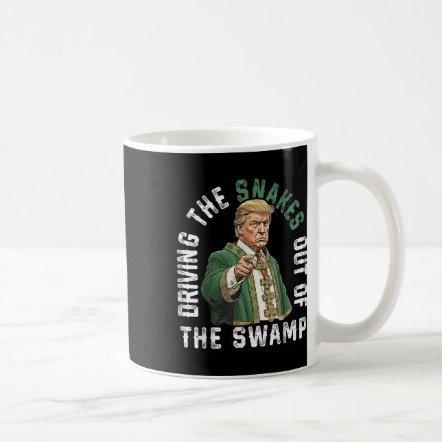 Trump driver ut ormarna ur träsket kaffemugg (Höger)