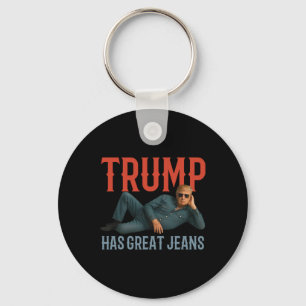 Trump Har Stora Jeans Roligt Politiskt Meme Nyckelring