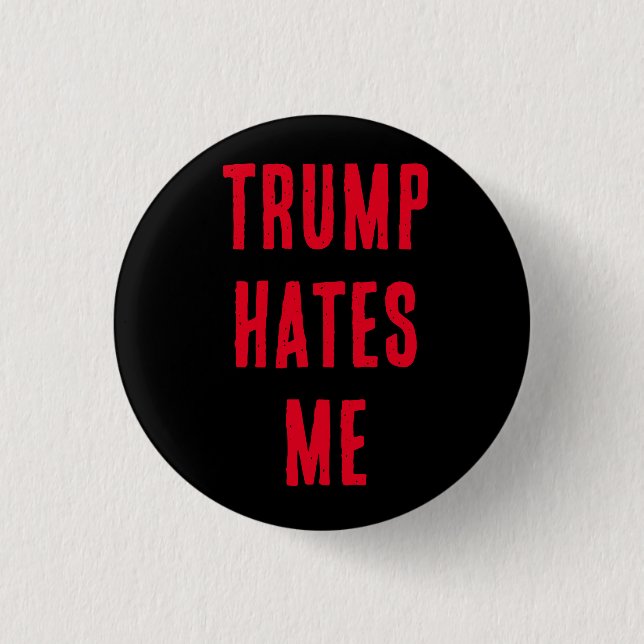 TRUMP HATES MIG! KNAPP (Framsida)