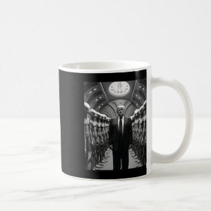 Trump med utomjordingar konspirationsteori UFO-vis Kaffemugg