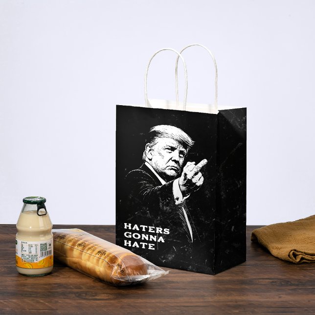 Trump Mellanstick 2026 Meme Rolig (Skapare uppladdad)