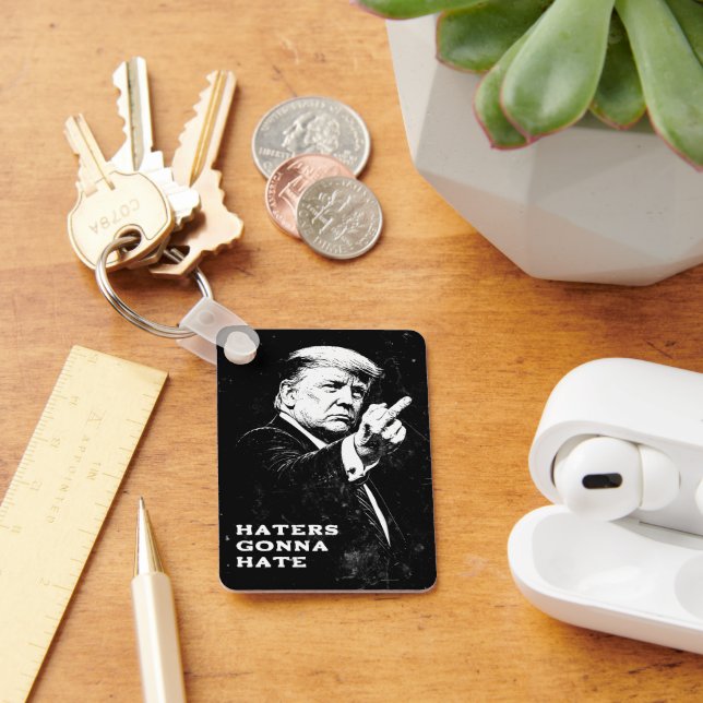 Trump Middle Finger 2026 Meme Funny Nyckelring (Skrivbord)