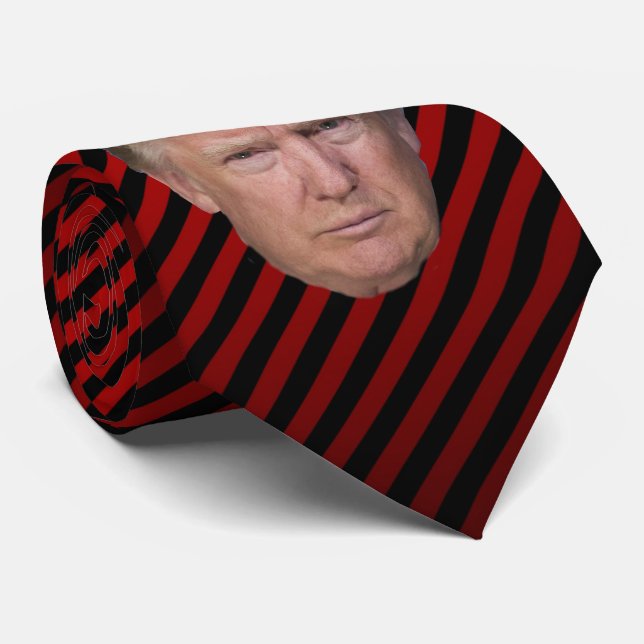 TRUMP MÖRK RED OCH BLACK SLIPS (Rullad)