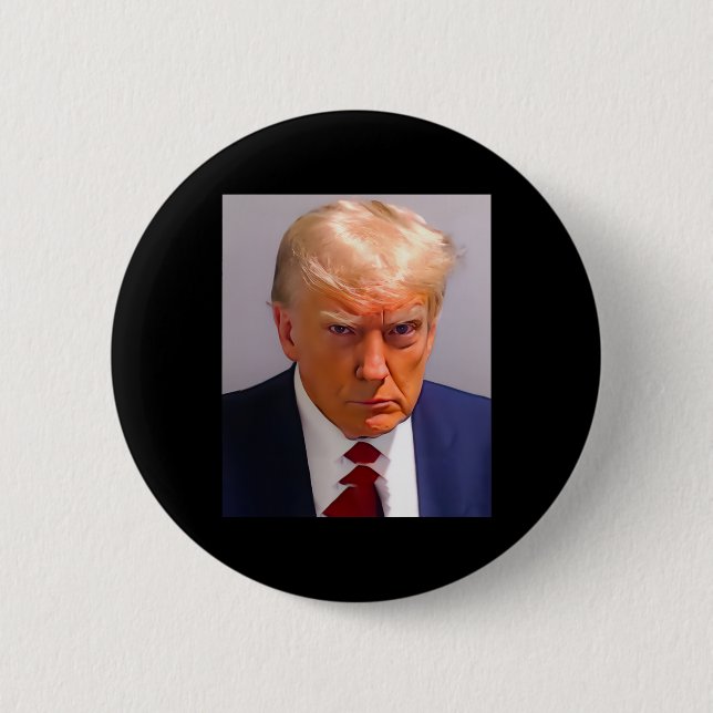 Trump Mugg Shot 1 Knapp (Framsida)
