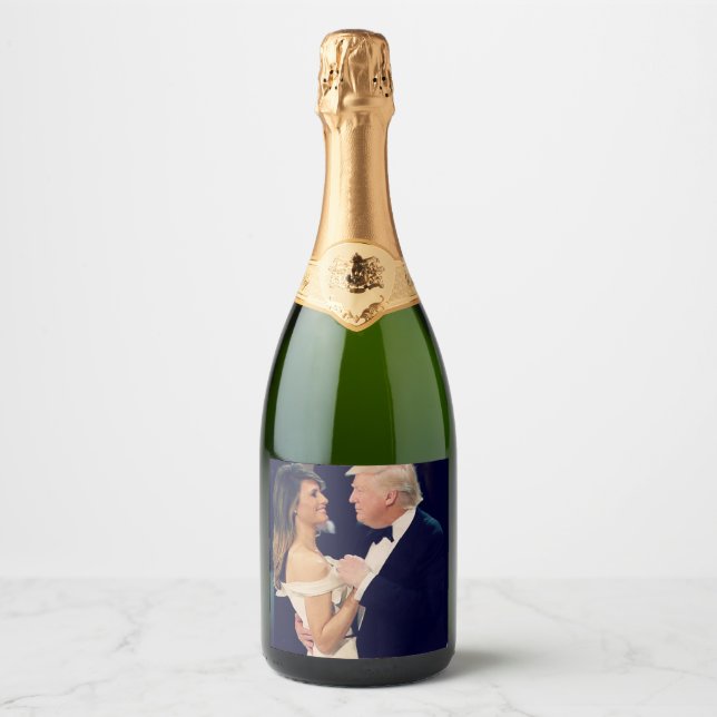 Trump och Melania Dancing (Framsida)