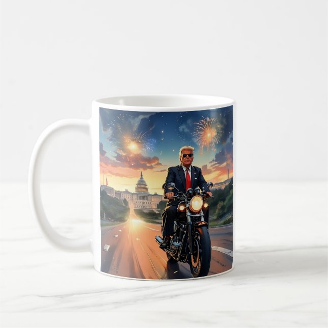 Trump Riding Motorcykel US Huvudstad Fireworks MAG Kaffemugg (Vänster)