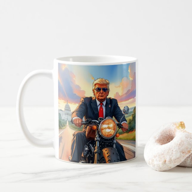 Trump Riding Motorcykel US Huvudstad Washington DC Kaffemugg (Med munk)