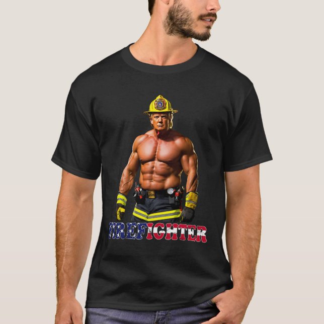 Trump som en Buff Firefighter Trump 2024 T Shirt (Framsida)