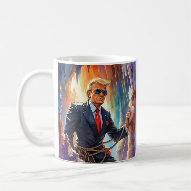 Trump Spelunking Cave i en vacker Cave MAGA Kaffemugg (Vänster)