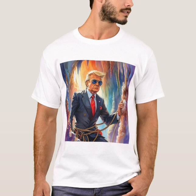 Trump Spelunking Cave i en vacker Cave MAGA T Shirt (Framsida)