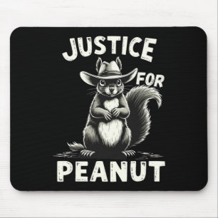 Trump Squirrel Gör Peanut Squirrel Säker igen Tru Musmatta