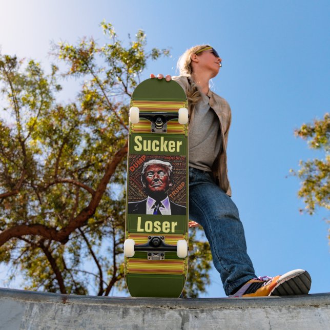 Trump Sucker/Loser Skateboard (Utomhus 1)