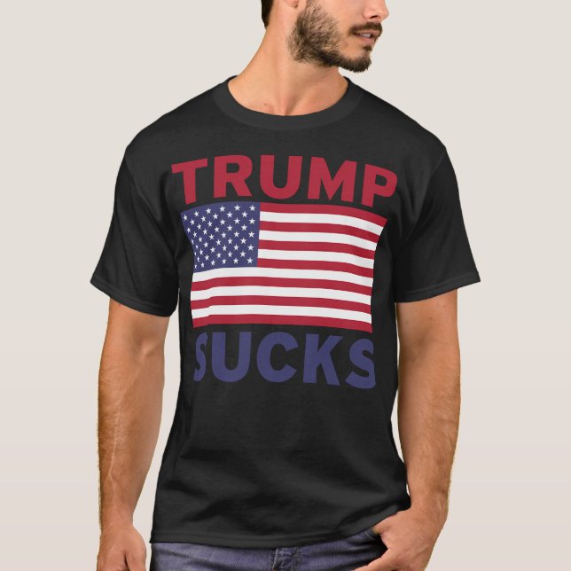 Trump Sucks T Shirt (Framsida)