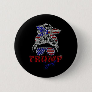 Trump-tjej Rufsigt Upphostad Bunt Röstar På Trump Knapp