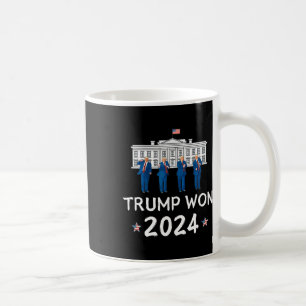 Trump vann 2025 Trump dansar på Vita huset firar Kaffemugg