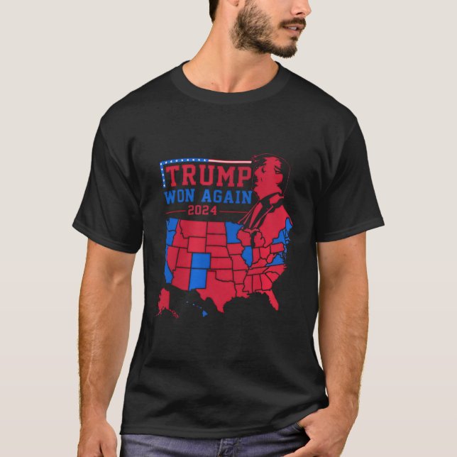 Trump Vins igen Red Wave Karta från USA 2024 T Shirt (Framsida)