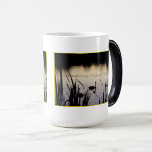 Trumpeter Svanar vid Dusk Morphing Mugg