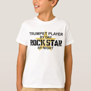 Trumpetrockstjärna vid natt tee