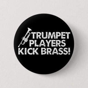 Trumpetspelare sparkar mässing! knapp
