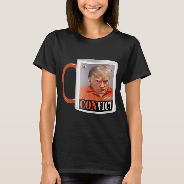 Trump's MUGG-Shot— T Shirt (Framsida)