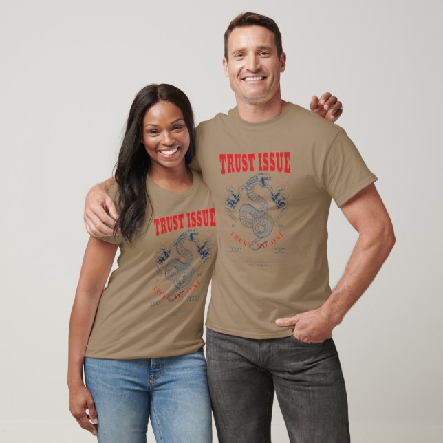 "Trust Issue" Par T-Shirtar med Grafisk Tryck - Or T Shirt (Unisex)