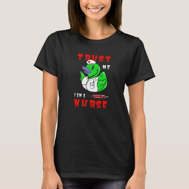 Trust Me I Am A Nurse Halloween Duck   T Shirt (Framsida)