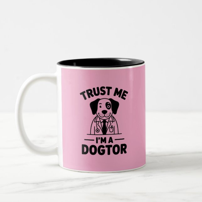 Trust Me I’m a Dogtor Två-Tonad Mugg (Vänster)
