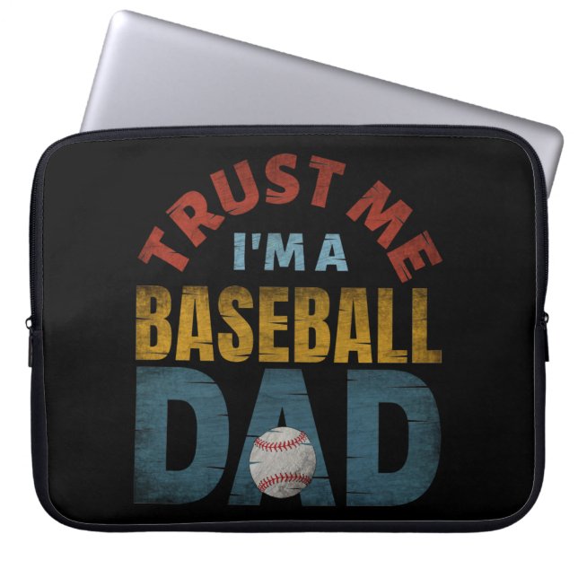 TRUST MIG JAG ÄR BASEBALL PAPPA LAPTOP FODRAL (Framsidan)