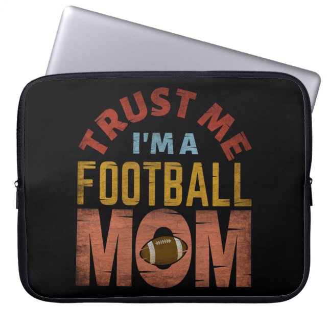 TRUST MIG JAG ÄR EN FOOTBALL MAMMA LAPTOP FODRAL (Framsidan)