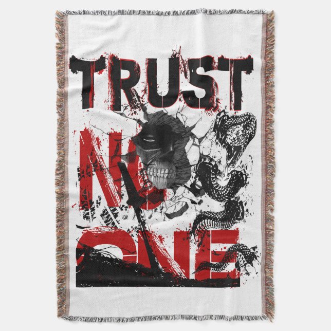 trust No One Filt (Framsidan Vertikal)