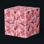 Trycklåda för festligheter med rosa rosor presentaskar<br><div class="desc">Presentkartongen visas med ett vackert blomtryck med rosa rosor. 
Anpassa denna vara eller köp som den är.
Tips: Lägg bara till dina fantastiska godsaker och lägg till lite festlig band.



Licensierad bild</div>